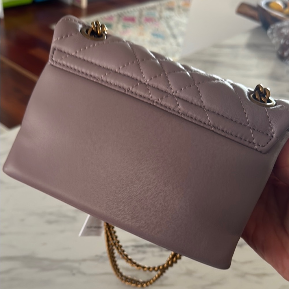 Kurt Geiger Quilted Brixton Lock Bag with Gold Chain Convertible - Picture 3 of 5